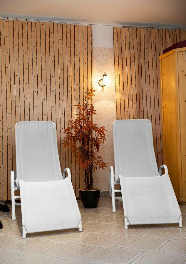 Hotel Burghof Хоф Екстериор снимка