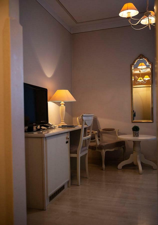Hotel Burghof Хоф Екстериор снимка